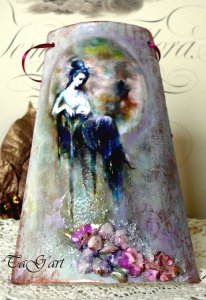 Holdkristály... Découpage, sospeso, pittorico....